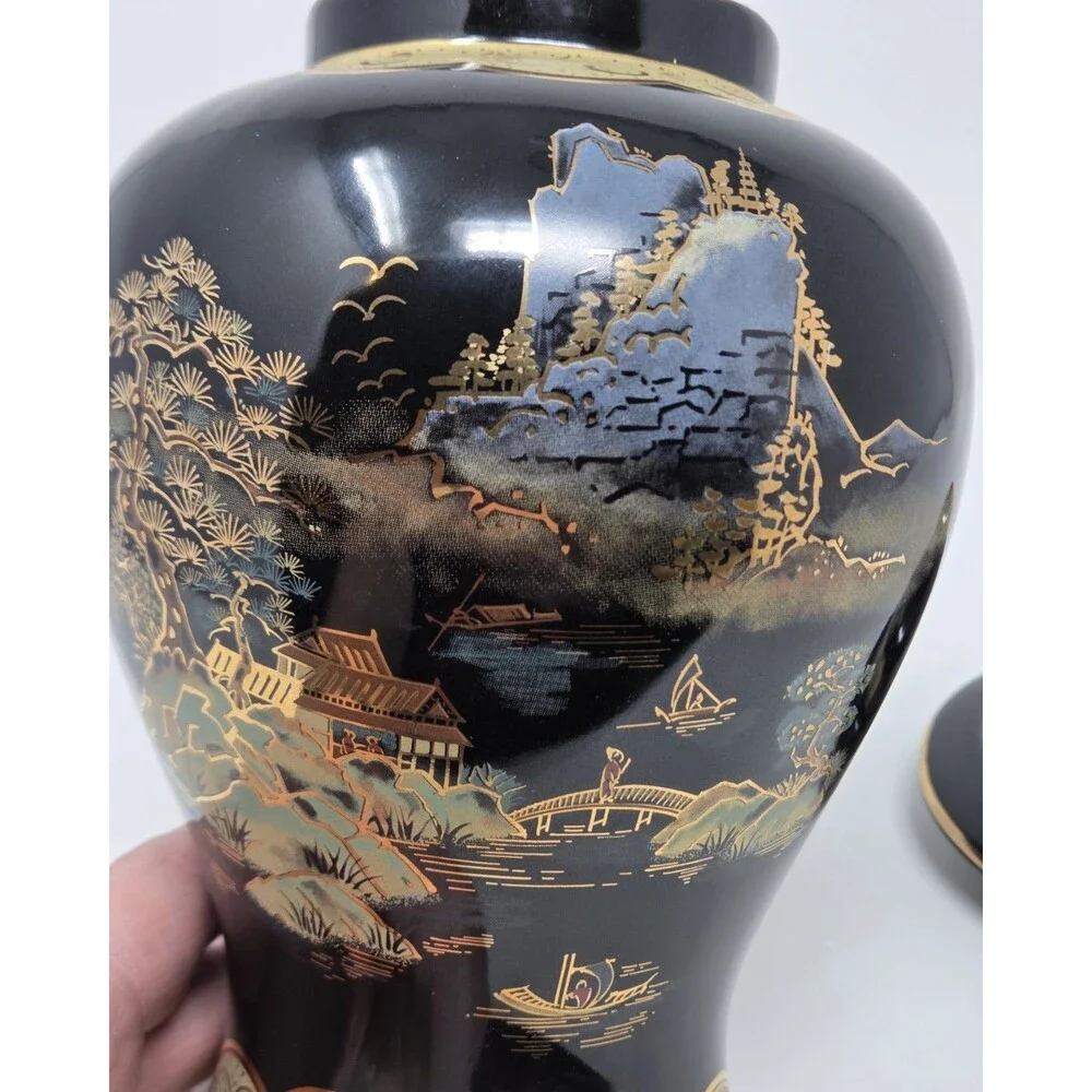 Vintage‎ Japanese Black Gold Ginger Jar Lidded Urn Scenic Landscape Decor